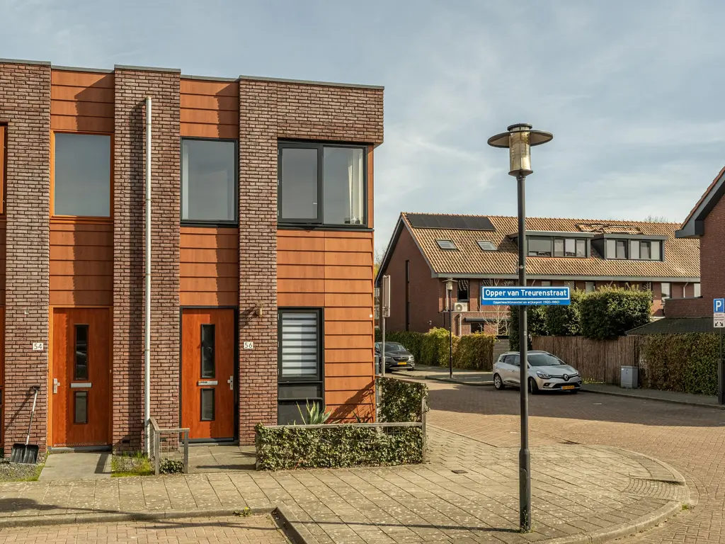 Opper Van Treurenstraat 56, HEINENOORD