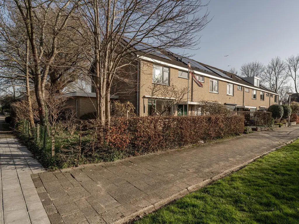 van Ostadestraat 15, OUD-BEIJERLAND
