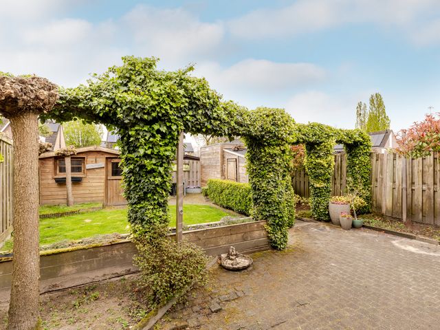 Foto van Burg. Burgersstraat 22