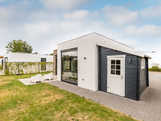 Foto van Loverensestraat 3 241