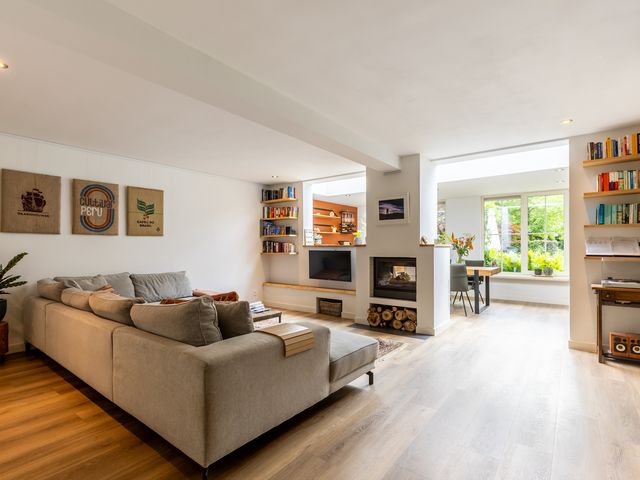 Foto van Burg. Van de Venstraat 15