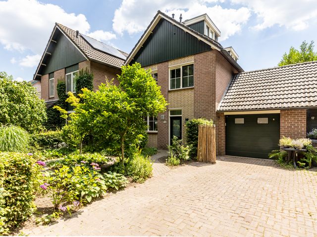 Foto van Burg. Van de Venstraat 15