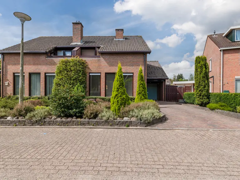 Buitenes 77, ASSEN