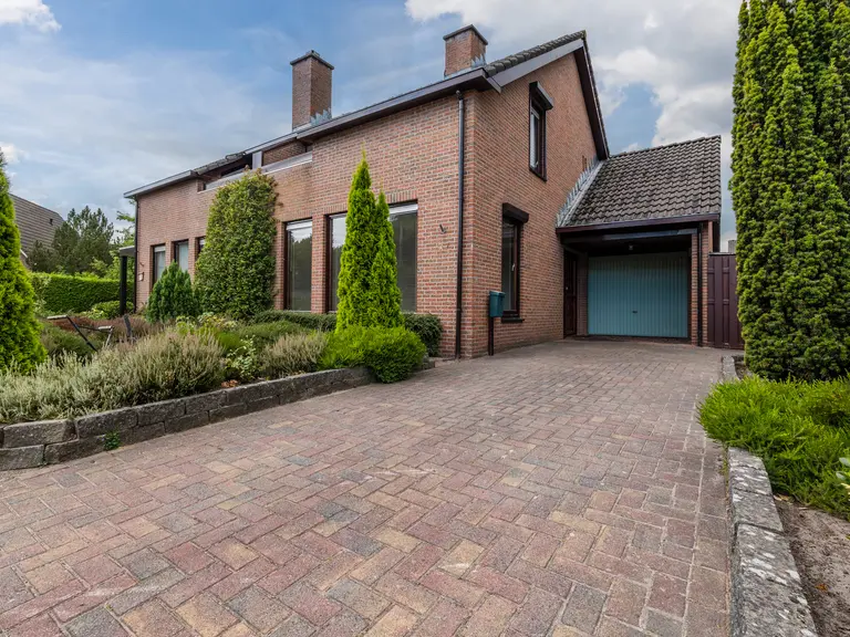 Buitenes 77, ASSEN
