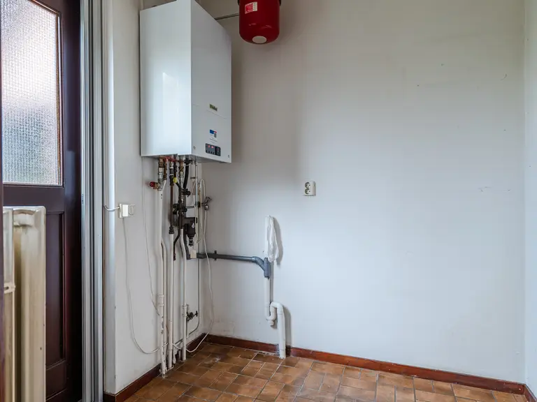 Buitenes 77, ASSEN