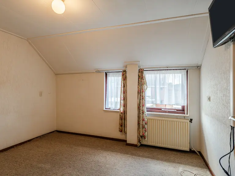 Buitenes 77, ASSEN