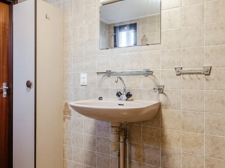 Buitenes 77, ASSEN