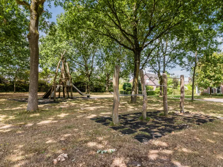 Buitenes 77, ASSEN