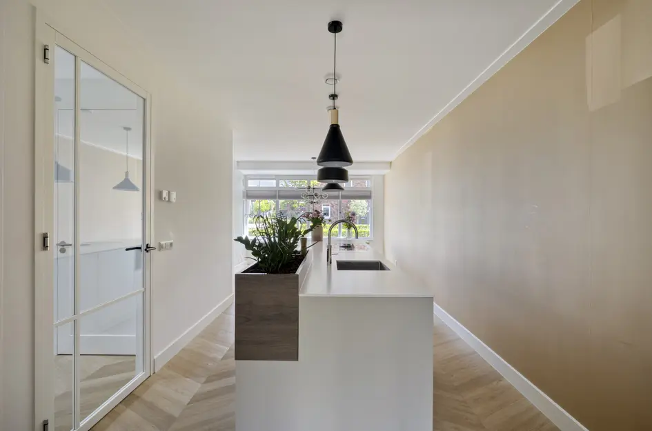 dr. Chris Soumokilstraat 13
