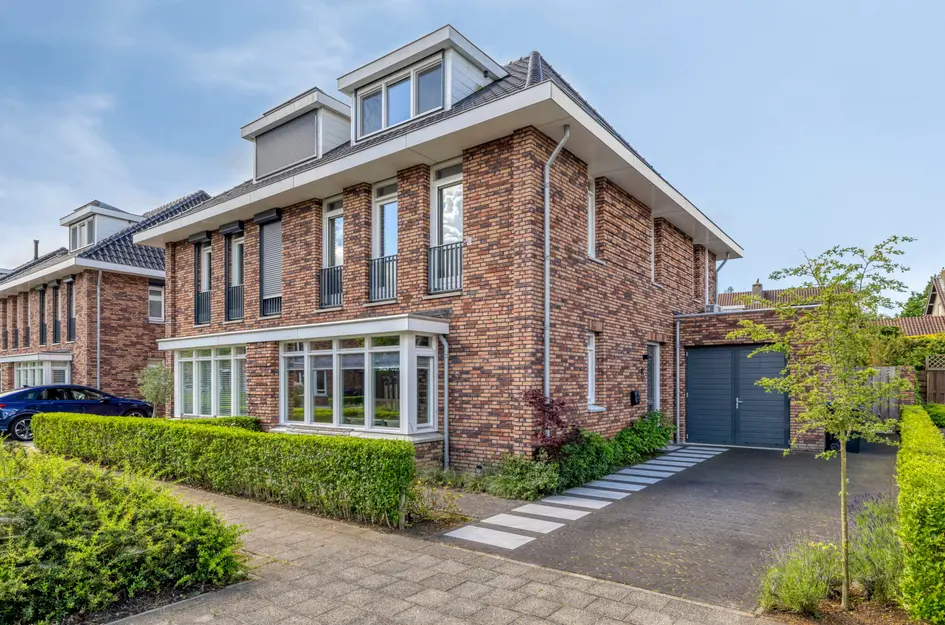 dr. Chris Soumokilstraat 13