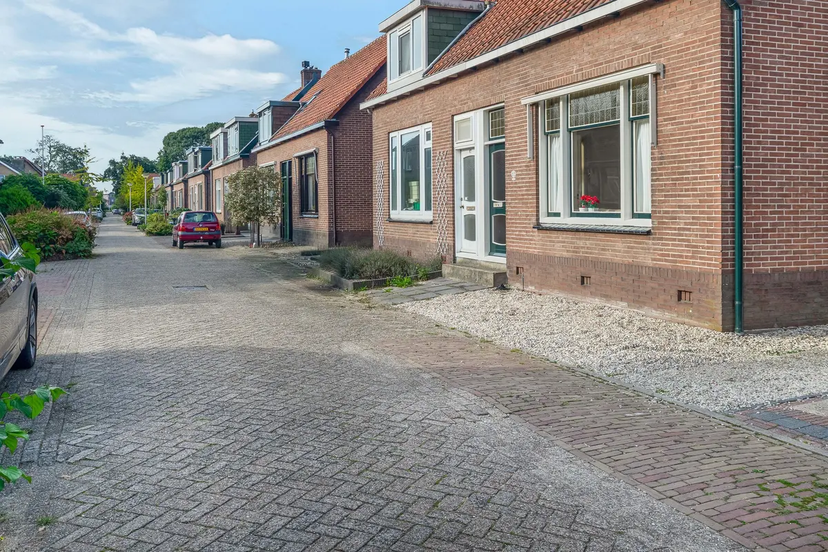 Emmastraat 69, LEKKERKERK