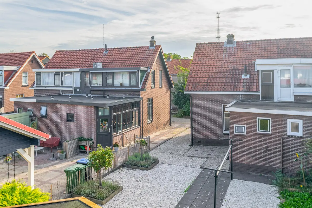 Emmastraat 69, LEKKERKERK