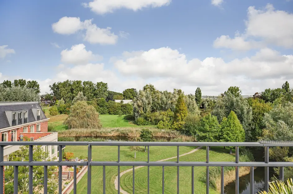 Hovenlaan 77