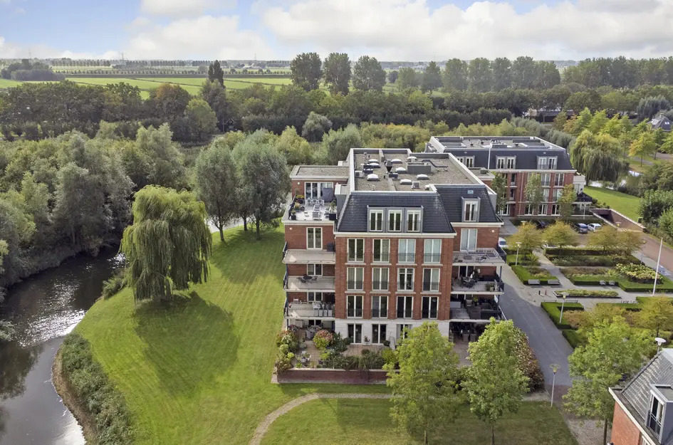 Hovenlaan 77