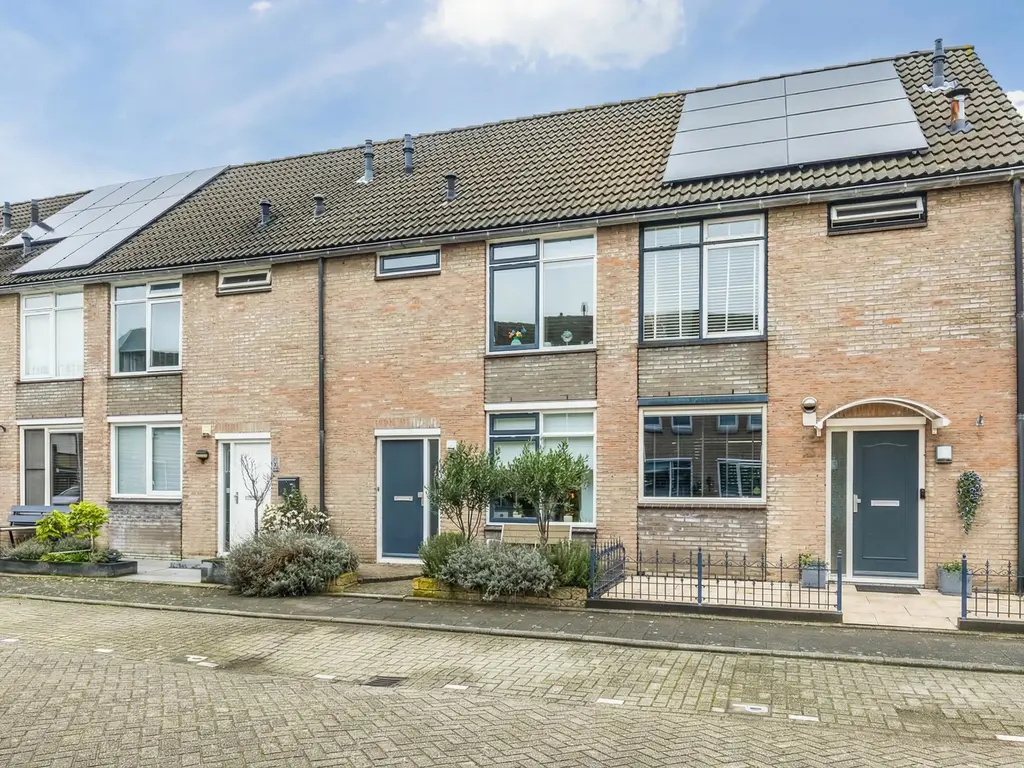 Hermelijn 13, HELLEVOETSLUIS