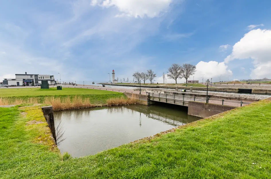 Oostkade 48
