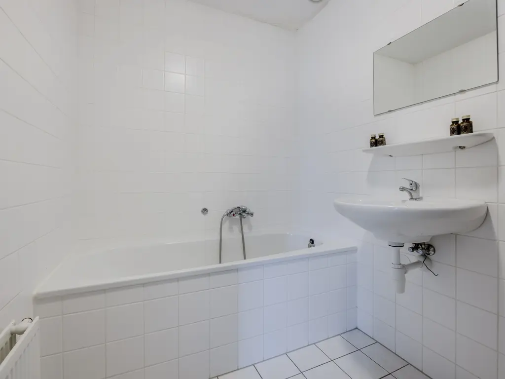 Nieuwe Zeedijk 1K206, HELLEVOETSLUIS