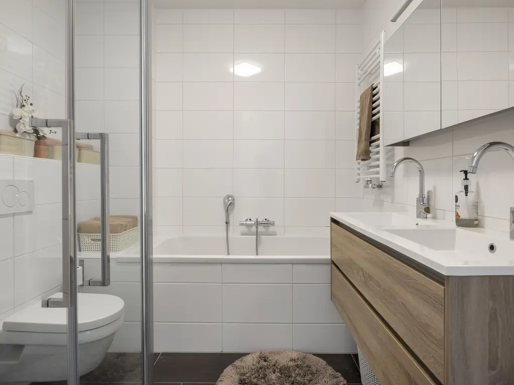 Spoorbaan 27, HELLEVOETSLUIS