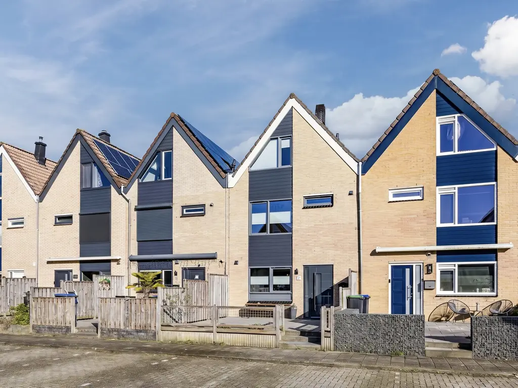 Strandgaper 13, HELLEVOETSLUIS