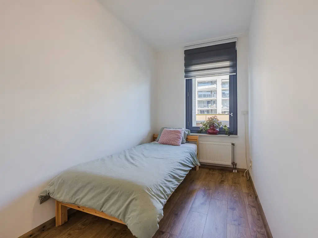 Etudestraat 9, HELLEVOETSLUIS
