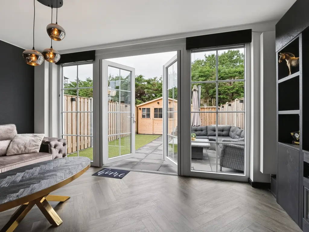 Bouvignestraat 69, HELLEVOETSLUIS