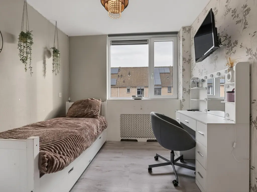 Bouvignestraat 69, HELLEVOETSLUIS