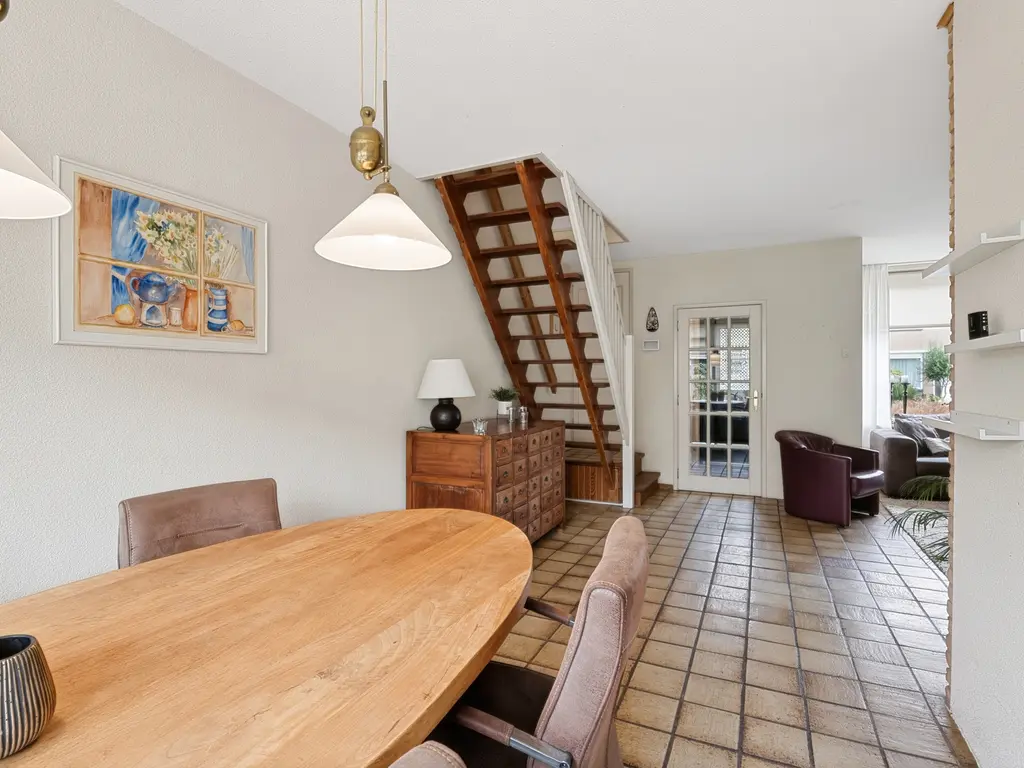 Nicolaas Beetsstraat 1, HELLEVOETSLUIS