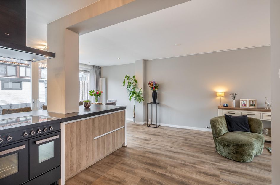 Tussenwoning te koop: P C de Vinckstraat 7, Hellevoetsluis