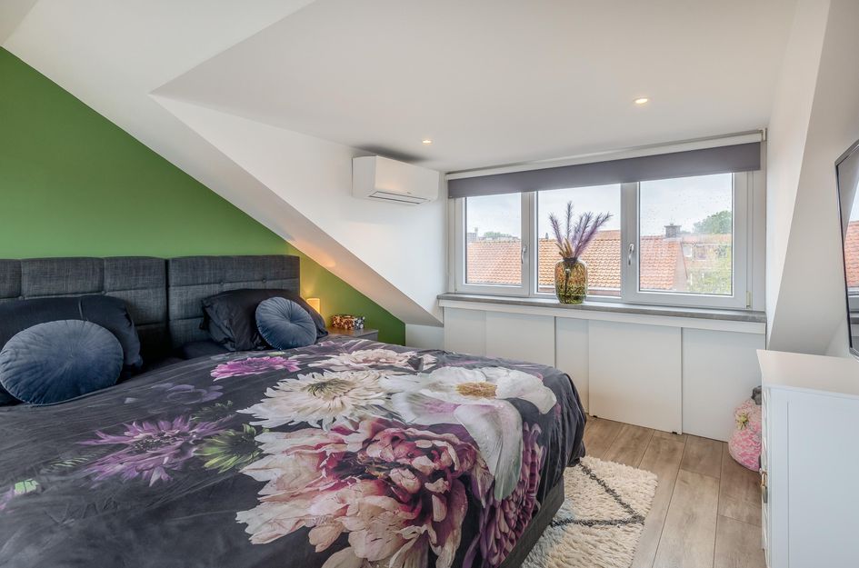 Tussenwoning te koop: P C de Vinckstraat 7, Hellevoetsluis