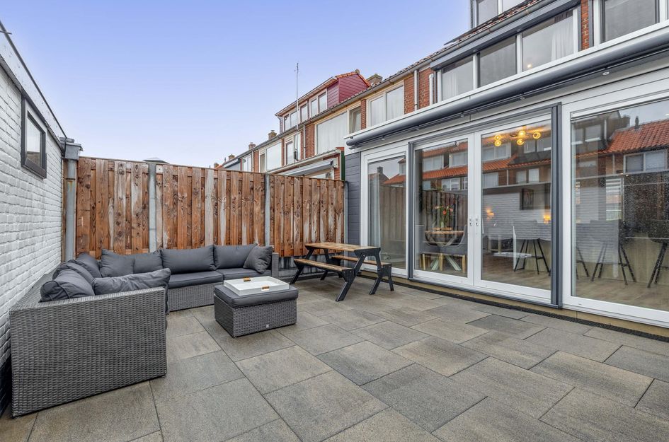 Tussenwoning te koop: P C de Vinckstraat 7, Hellevoetsluis