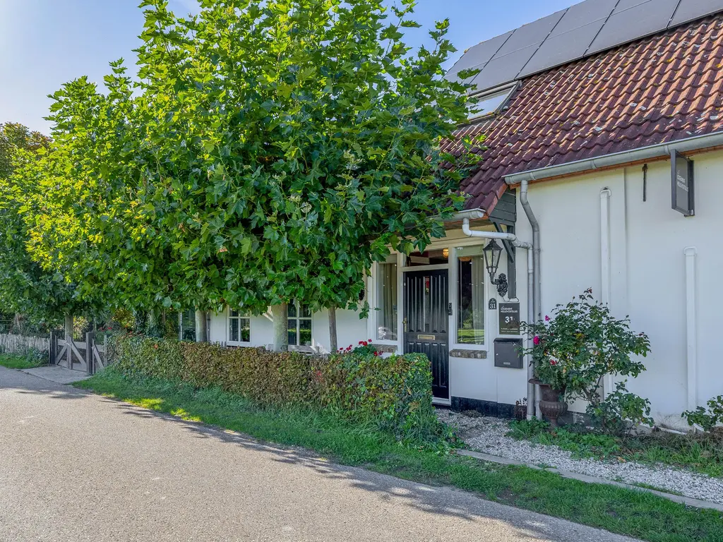 Westdijk 31, HELLEVOETSLUIS