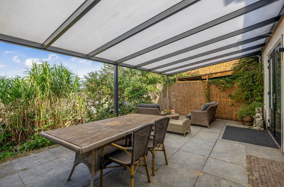 Vrijstaande woning te koop: Westdijk 31, Hellevoetsluis