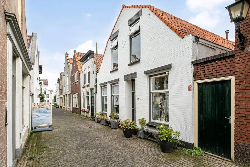 Straatdijk 13