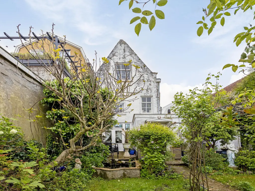Voorstraat 6, OOLTGENSPLAAT