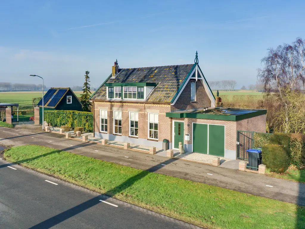 Molendijk 11, DEN BOMMEL