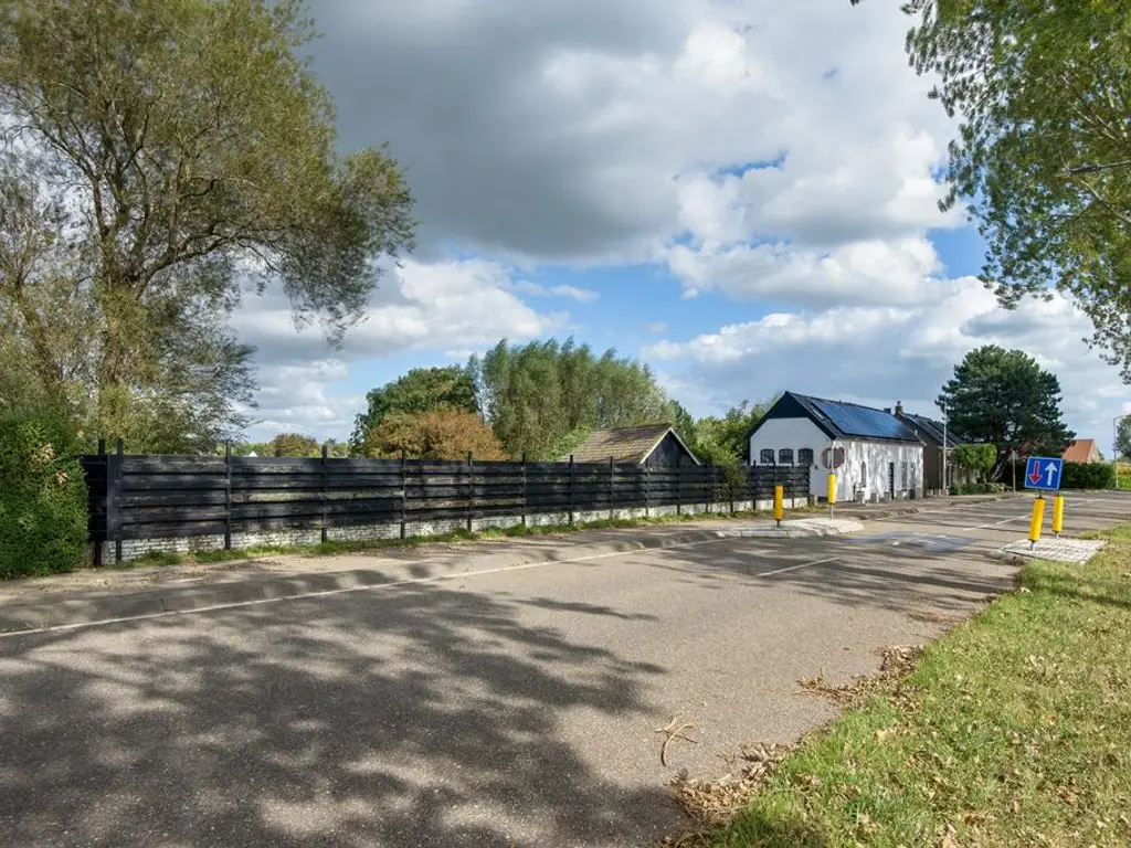 Lieve Vrouwepoldersedijk 23, STAD AAN 'T HARINGVLIET