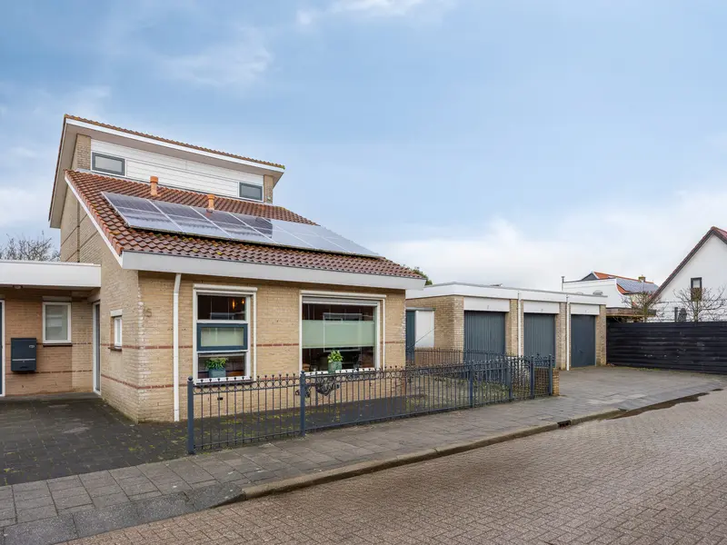 Dreef 15, STELLENDAM
