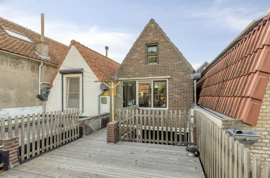 Hoekwoning te koop: Voorstraat 40, Dirksland