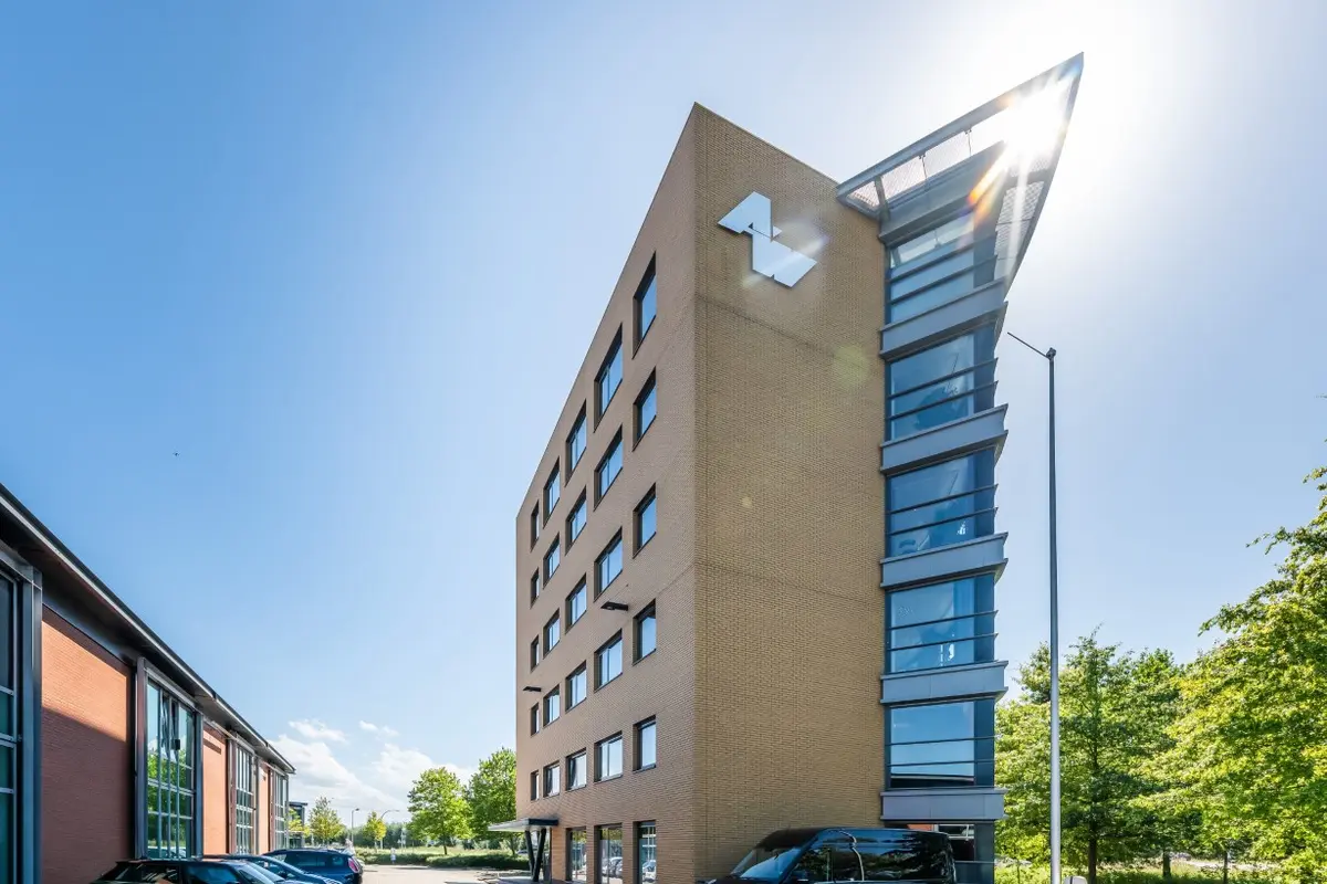 De Veldoven 13, HENDRIK-IDO-AMBACHT