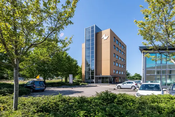 De Veldoven 13, HENDRIK-IDO-AMBACHT