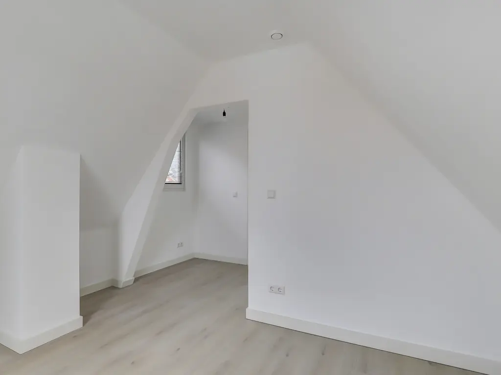 Oostzeedijk Beneden 25A 02, ROTTERDAM