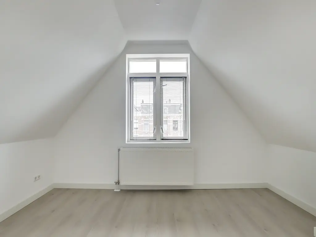 Oostzeedijk Beneden 25A 02, ROTTERDAM