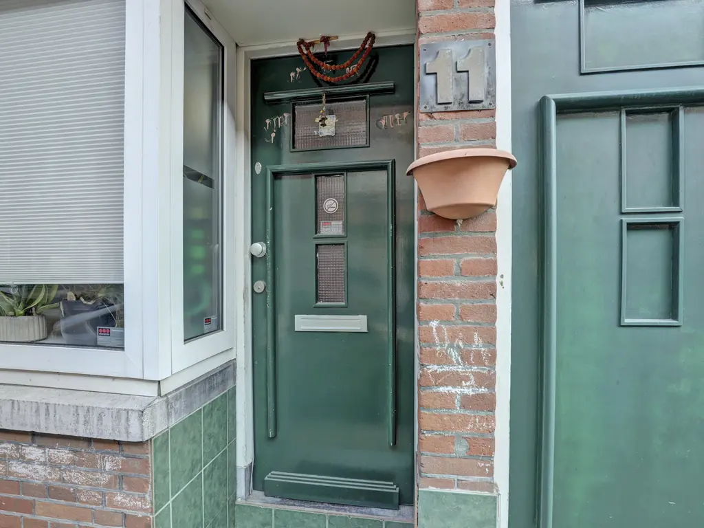 Halleystraat 11, SCHIEDAM
