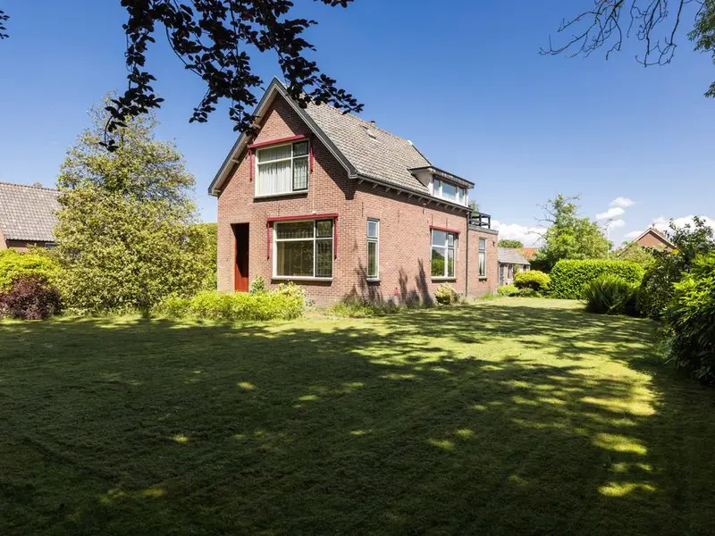 Heveringseweg 15, OOSTVOORNE