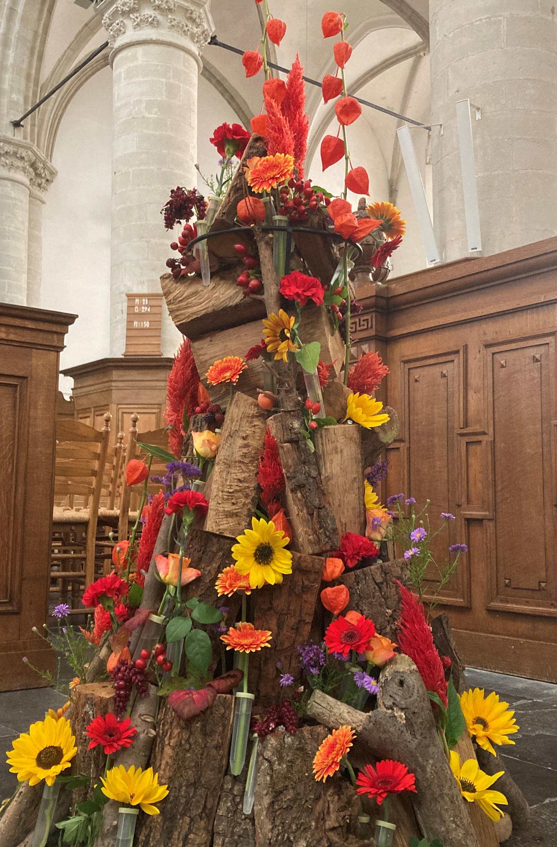 Liturgische bloemschikking Startzondag