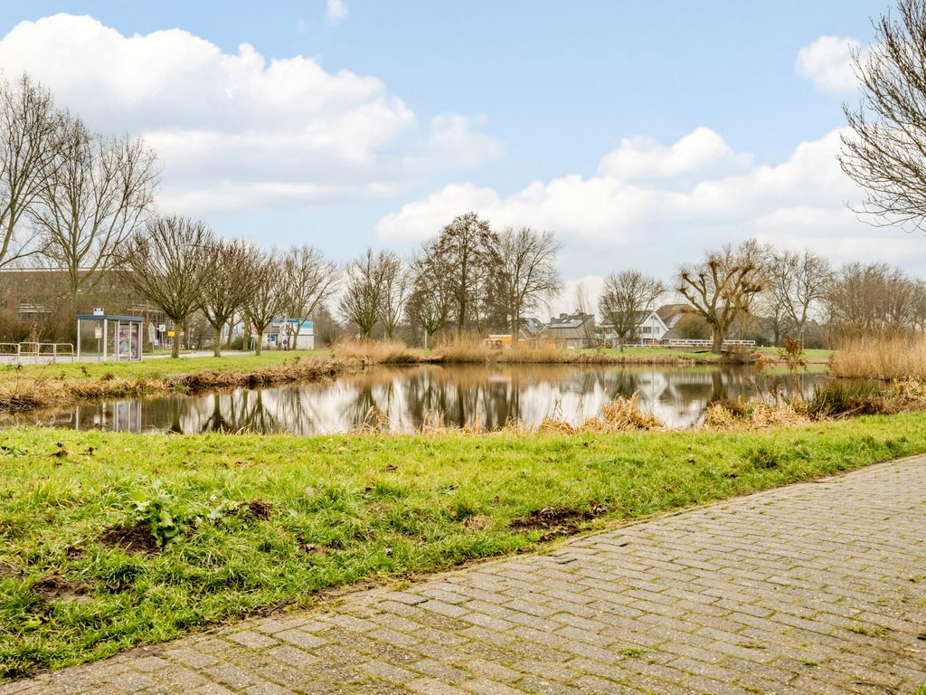 Zuwe 2, Bodegraven