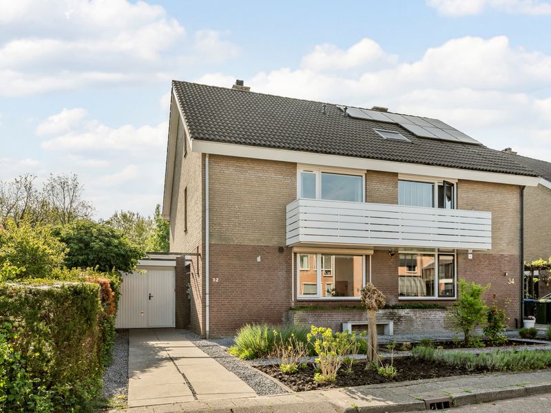 Zuwe 32, Bodegraven