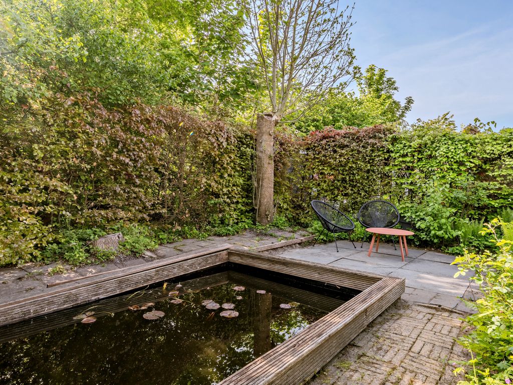 Zuwe 32, Bodegraven