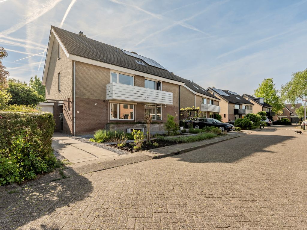 Zuwe 32, Bodegraven