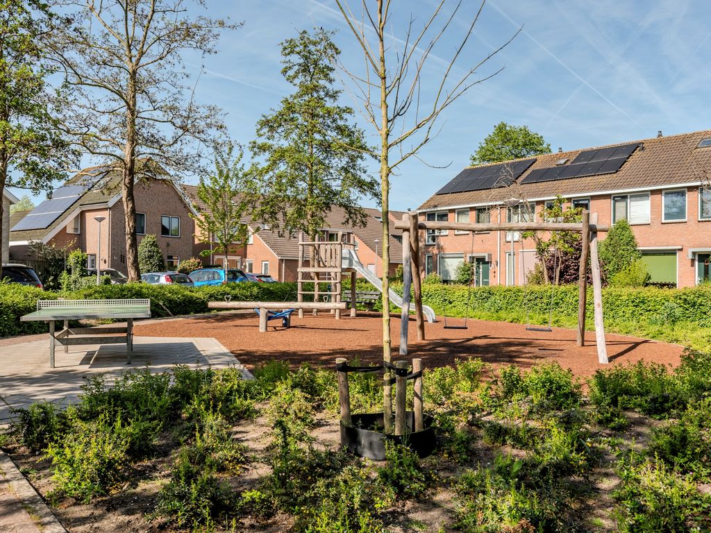 Zuwe 32, Bodegraven